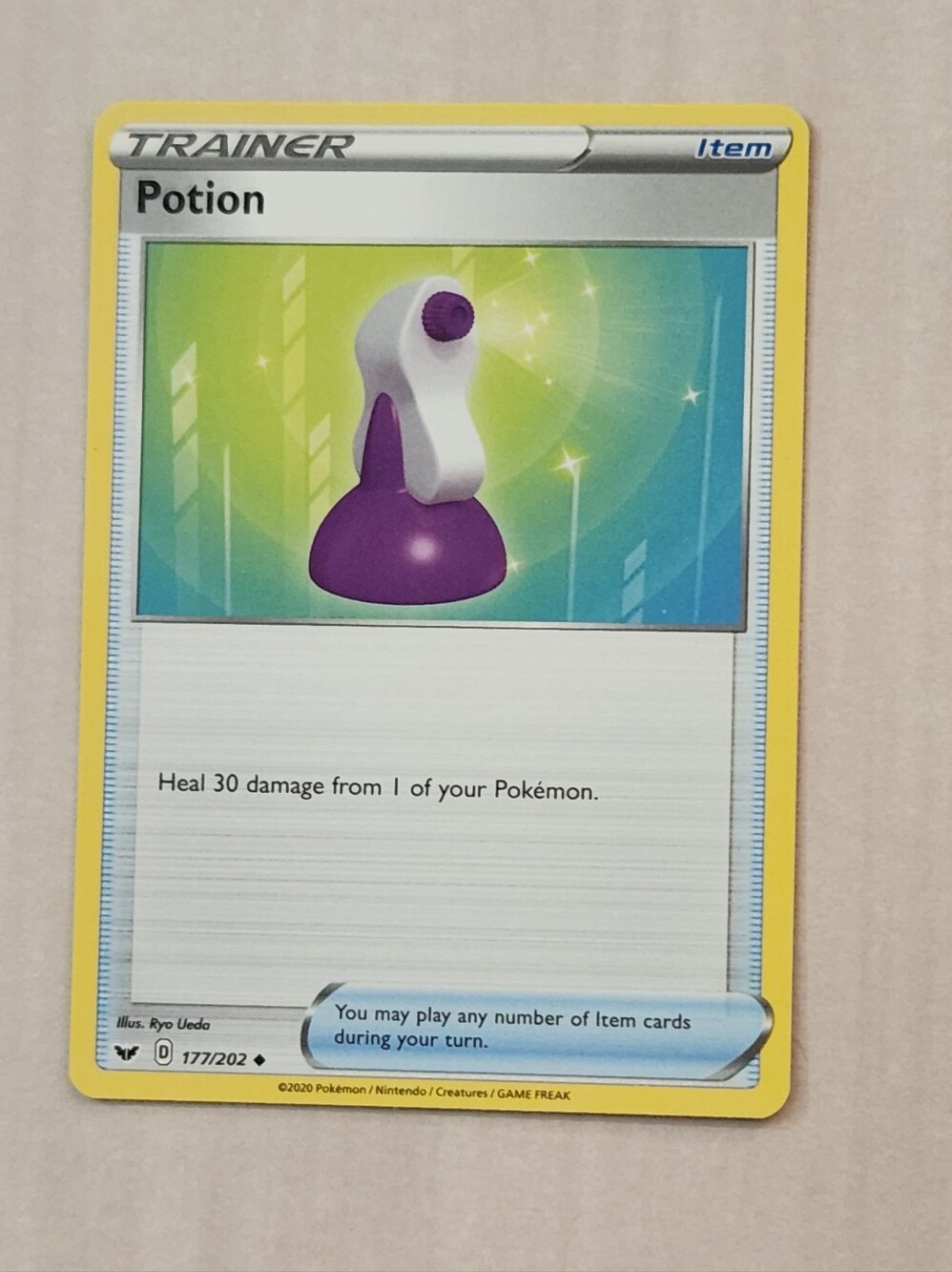 Pokemon Trainer Card POTION Sword & Shield 177/202